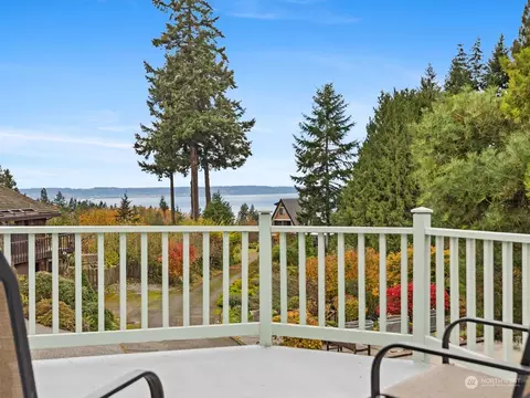 358 Heather Rd, Everett, WA 98203 photo 3