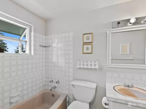 358 Heather Rd, Everett, WA 98203 photo 17