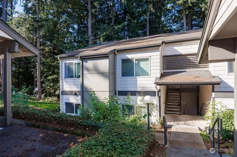 31500 33rd Pl SW #R101, Federal Way, WA 98023