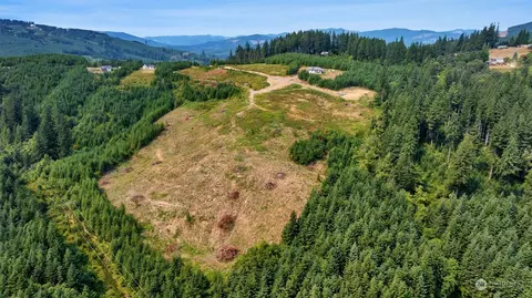 200 High Bank Ln, Woodland, WA 98674
