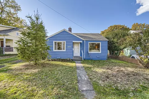 6751 12th Ave SW, Seattle, WA 98106