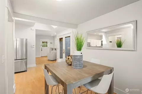 Dining - 229 33rd Ave E, Seattle, WA 98112 photo 2 of 2