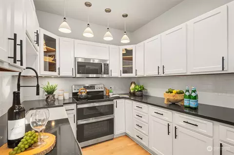 Kitchen - 229 33rd Ave E, Seattle, WA 98112 photo 2 of 2