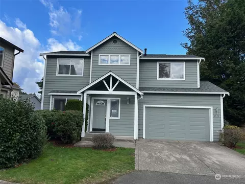 3575 Courtyard Ln, Bremerton, WA 98310