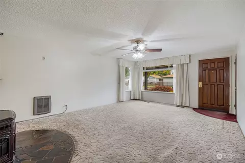 6525 Morgan Rd, Everett, WA 98203 photo 4