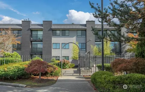 11300 1st Ave NE #204, Seattle, WA 98125