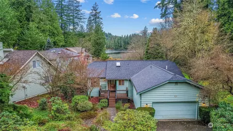 57 Lake Louise Dr, Bellingham, WA 98229