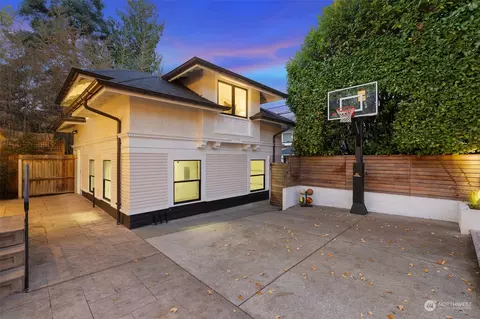 902 15th Ave E, Seattle, WA 98112 photo 33