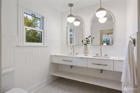 902 15th Ave E, Seattle, WA 98112 photo 21