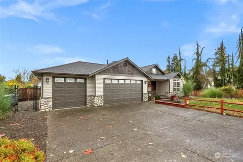 17100 Spruce Way, Lynnwood, WA 98037
