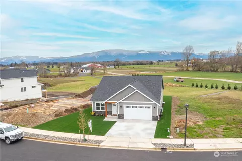 1968 Steelhead Way, Lynden, WA 98264