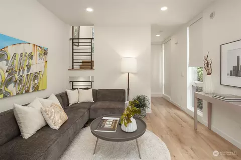 1115 E Howell St, Seattle, WA 98122 photo 6
