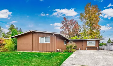 11702 SE 167th St, Renton, WA 98058