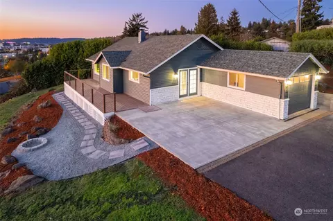 408 Grandey Way NE, Renton, WA 98056