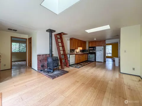 14310 20th Ave NE, Seattle, WA 98125 photo 19