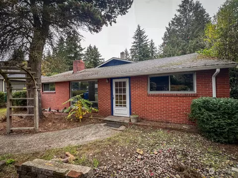 14310 20th Ave NE, Seattle, WA 98125 photo 2