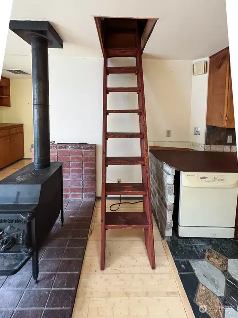 14310 20th Ave NE, Seattle, WA 98125 photo 18