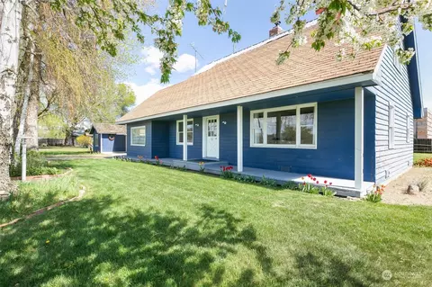 8209 Wide Hollow Rd, Yakima, WA 98908