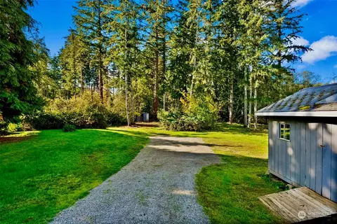 5091 E Grapeview Loop, Allyn, WA 98524 photo 27