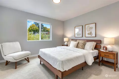 Bedroom - 10053 NE 196 Pl, Bothell, WA 98011 photo 6 of 6