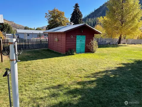 Exterior - 2 2nd St, Tonasket, WA 98855 photo 10 of 15