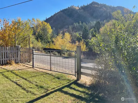 Exterior - 2 2nd St, Tonasket, WA 98855 photo 13 of 15