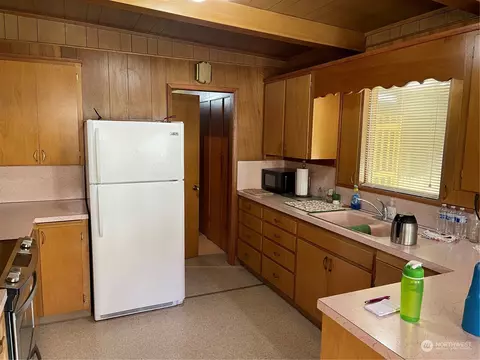Kitchen - 2 2nd St, Tonasket, WA 98855 photo 1 of 2