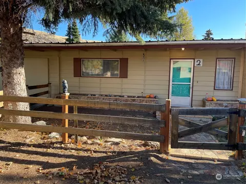 2 2nd St, Tonasket, WA 98855