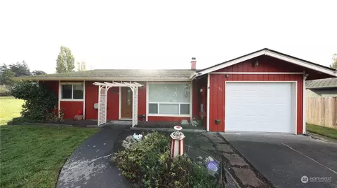 1139 Sparrow Dr, Oak Harbor, WA 98277