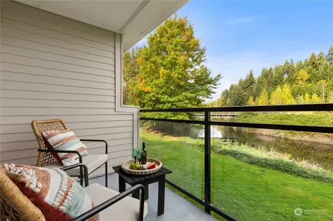 10822 E Riverside Dr #A204, Bothell, WA 98011 photo 2