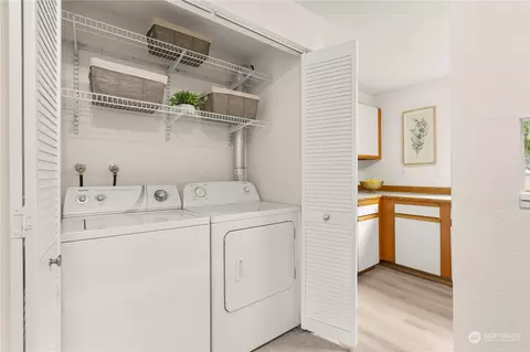 10822 E Riverside Dr #A204, Bothell, WA 98011 photo 9