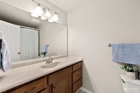 1905 Rainier Ct, Sumner, WA 98390 photo 31