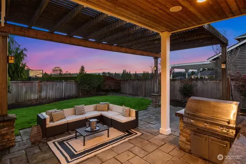 2210 242nd St SE, Bothell, WA 98021 photo 2