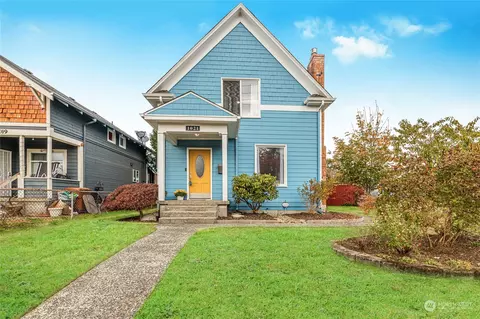 1021 E Harrison St, Tacoma, WA 98404