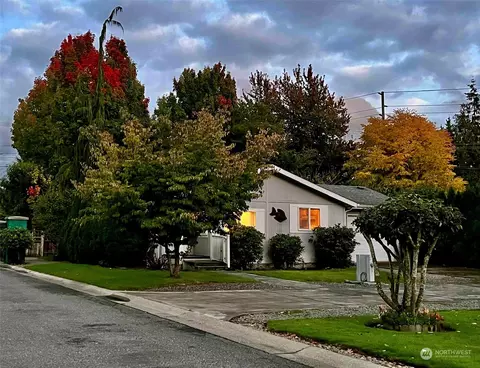 1132 Meadows Blvd, Burlington, WA 98233