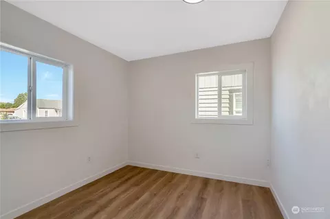 Bedroom - 256 29th Ave, Longview, WA 98632 photo 1 of 4
