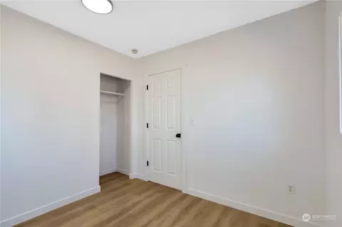 Bedroom - 256 29th Ave, Longview, WA 98632 photo 2 of 4