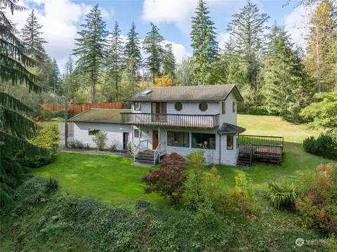3689 S Mission Rd W, Bremerton, WA 98312