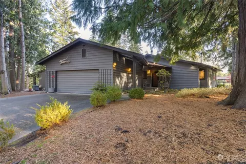 136 Horizon View Dr, Sequim, WA 98382