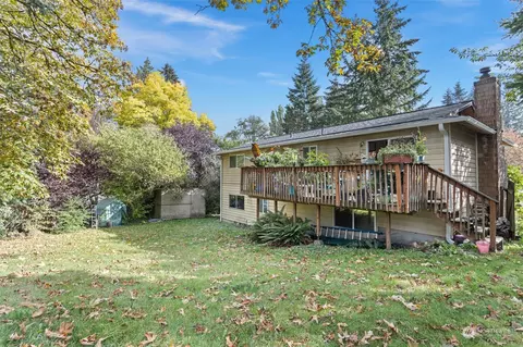 Exterior - 21820 7th Pl W, Bothell, WA 98021 photo 2 of 2