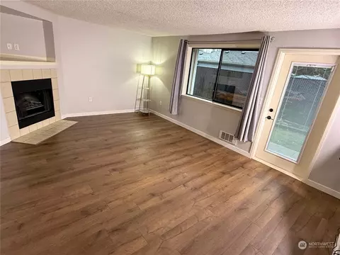 10018 Golden Given Rd E #30, Tacoma, WA 98445