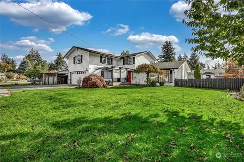 1700 Dogwood Dr SE, Auburn, WA 98092
