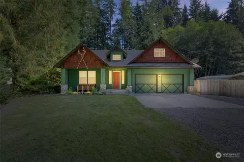 55611 317th St E, Ashford, WA 98304