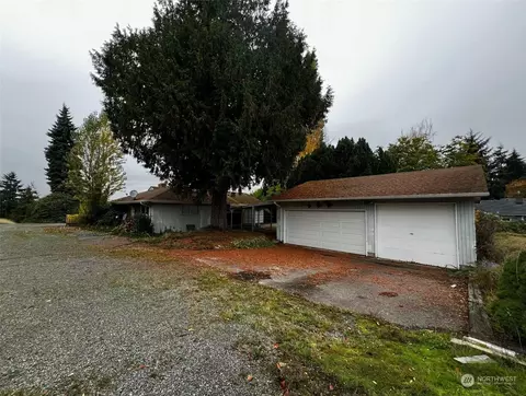 3108 Park Ave N, Renton, WA 98056