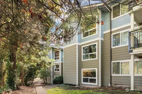 7571 Old Redmond Rd #4, Redmond, WA 98052