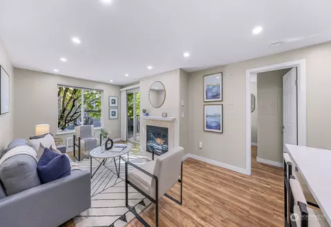 9200 Greenwood Ave N #106, Seattle, WA 98103