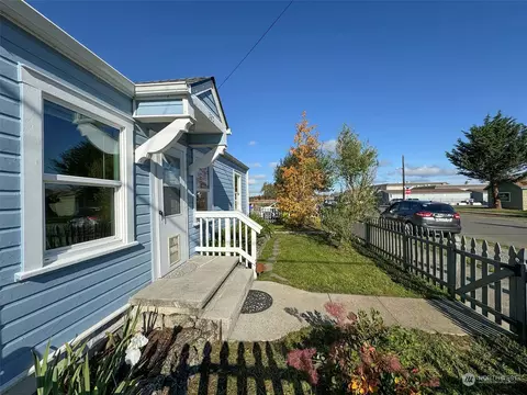 325 N Second Ave, Sequim, WA 98382 photo 3