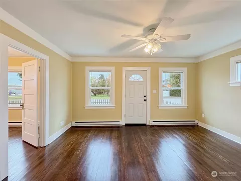 325 N Second Ave, Sequim, WA 98382 photo 4