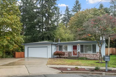 2746 NE 24th St, Renton, WA 98056