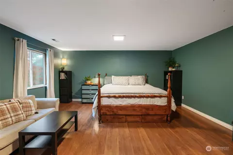 Bedroom - 3908 NW 27th Ave, Camas, WA 98607 photo 4 of 6